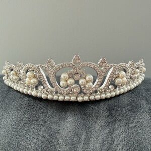 Swarovski Elegant Silvertone Rhodium and Pearl Tiara